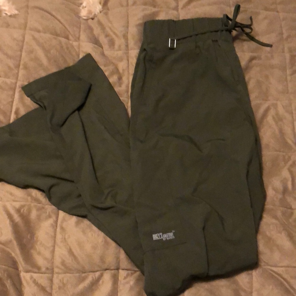 Size M- Long Grey’s Anatomy scrub pants. The most comfortable pants EVER!